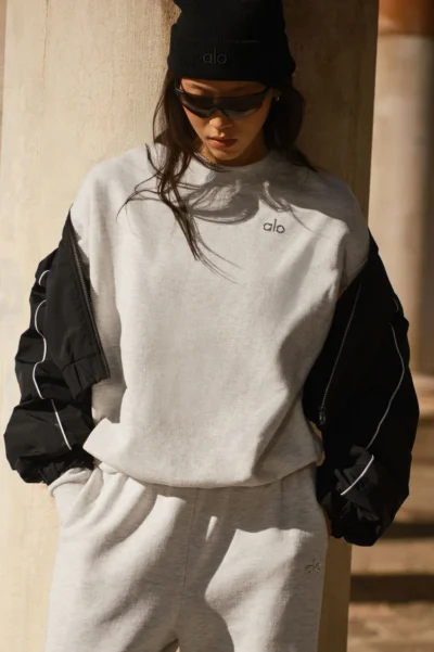 Accolade Crew Neck Pullover in White Heather