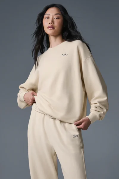 Accolade Crew Neck Pullover in Oat Milk