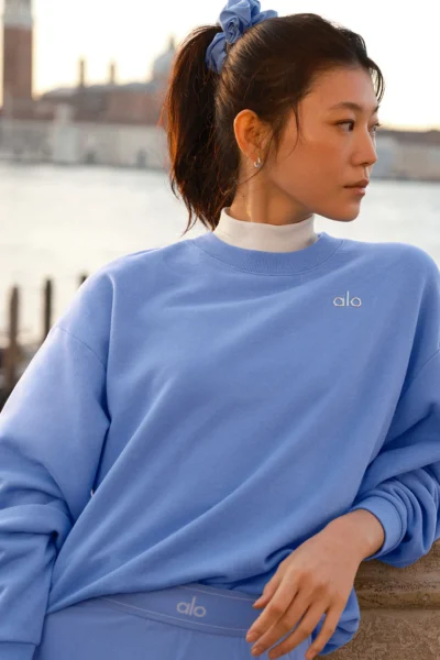 Accolade Crew Neck Pullover Crystal Clear Blue