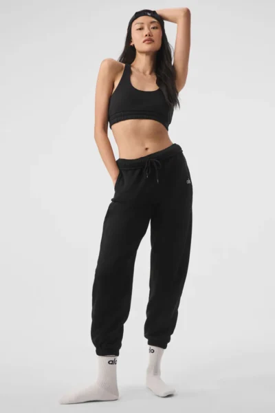 Accolade Sweatpant in Black