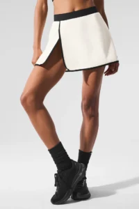 Airbrush Streamlined Skirt - Image 2