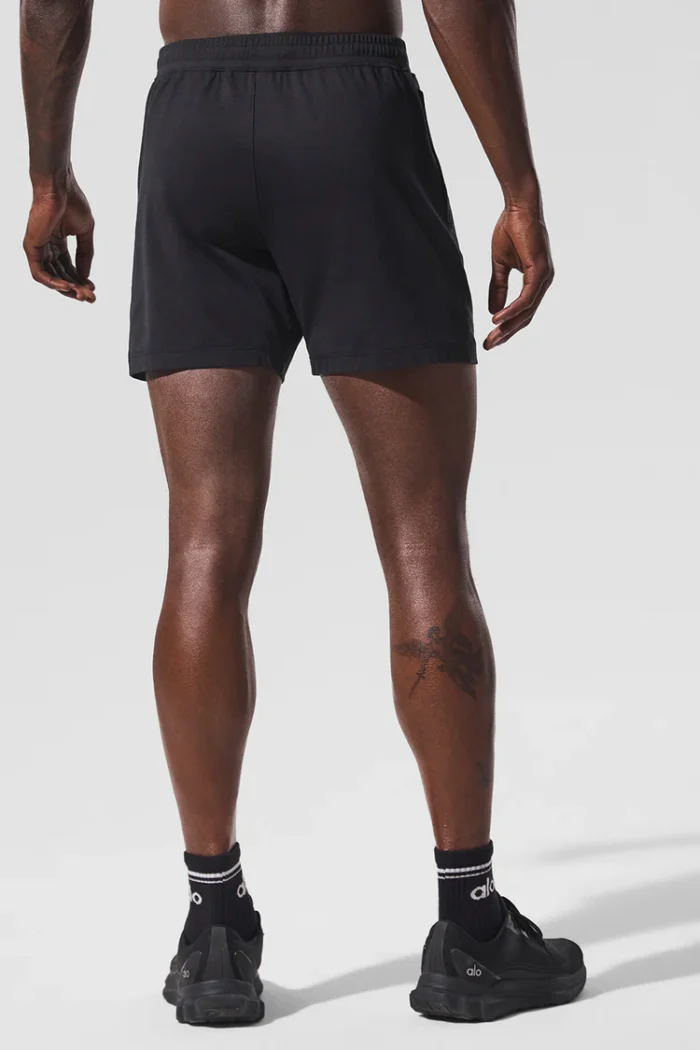 7" Conquer React Performance Short Black