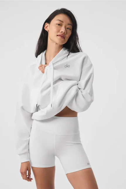 Everyone loves Accolade. Our best-selling hoodie has a laid-back, dropped-shoulder fit for flawless studio-to-street style, a big kangaroo pocket and cozy ribbing at the cuffs and hem. It’s made from drapey, midweight French terry that’s smooth on the outside and fleecy on the inside, and it’s even better paired with the matching Accolade sweatpants