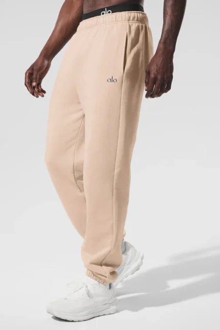 Accolade Sweatpant Macadamia